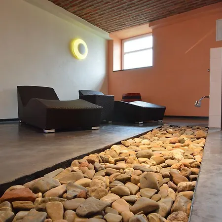 Bright Holiday Home In Bullingen With Jacuzzi * Afst