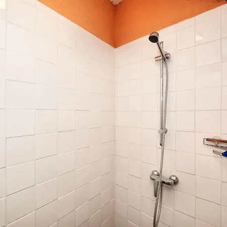 Bright Holiday Home In Bullingen With Jacuzzi Casa vacanze