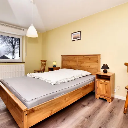 Bright Holiday Home In Bullingen With Jacuzzi *